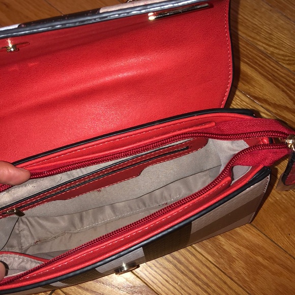 Crossbody plaid with gold purse - Picture 3 of 3